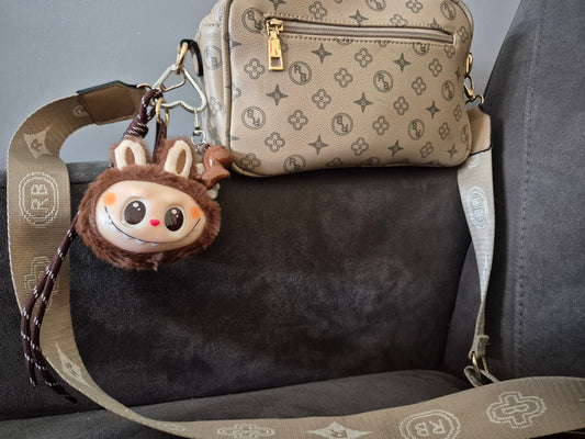 Schattige Pluche Sleutelhanger voor jong en oud – Tashanger: Bruin