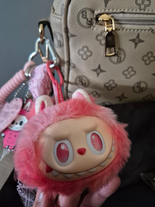 Schattige Pluche Sleutelhanger voor jong en oud – Tashanger:roze