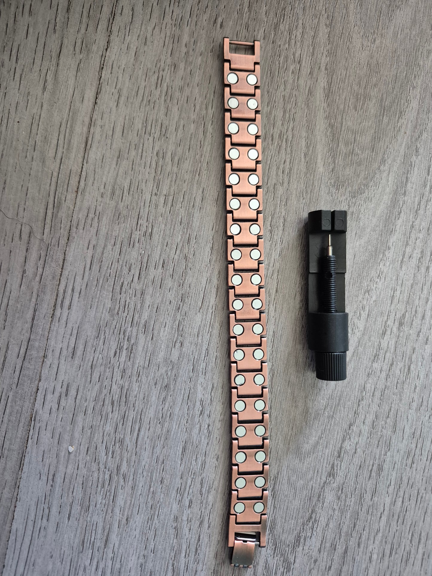 Stijlvolle armband met magneetjes